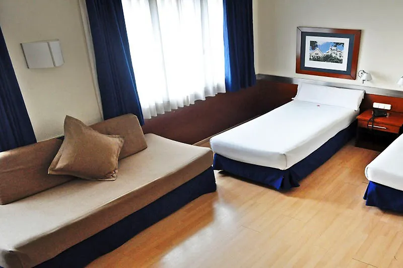 Tres Torres Atiram Hotel Barcelone 3*,