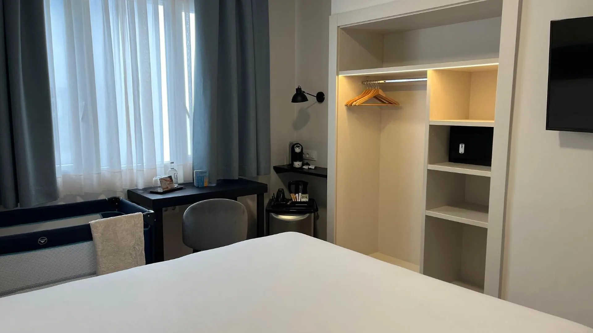 Tres Torres Atiram Hotel Barcelona 3*,  Španělsko